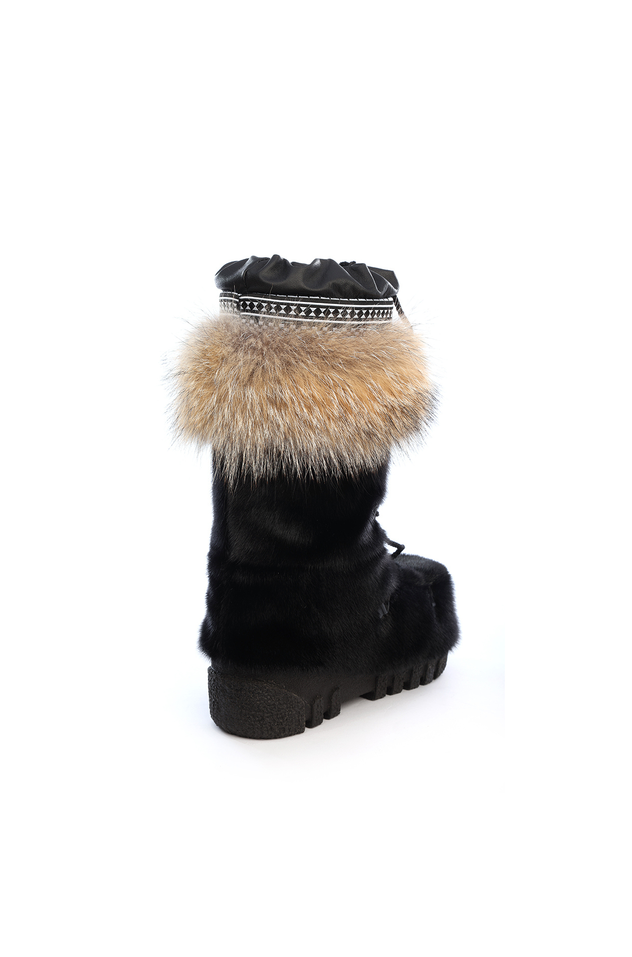 Bottes en fourrure de Loup Marin naturel - Noueva | BILODEAU Canada