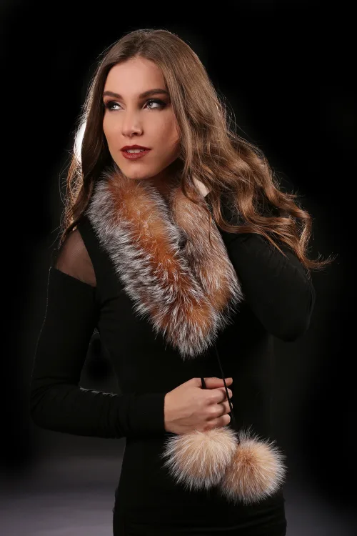 Scarf with pompoms Crystal Fox |  | BILODEAU Canada