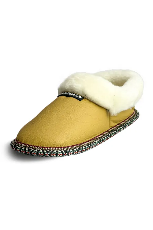 Pantoufles en cuir de chevreuil et mouton blanc | Pantoufles et mules | BILODEAU Canada