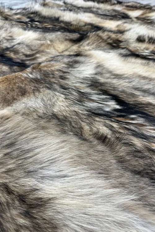 Coyote bed throw | Decorative accessories | BILODEAU Canada