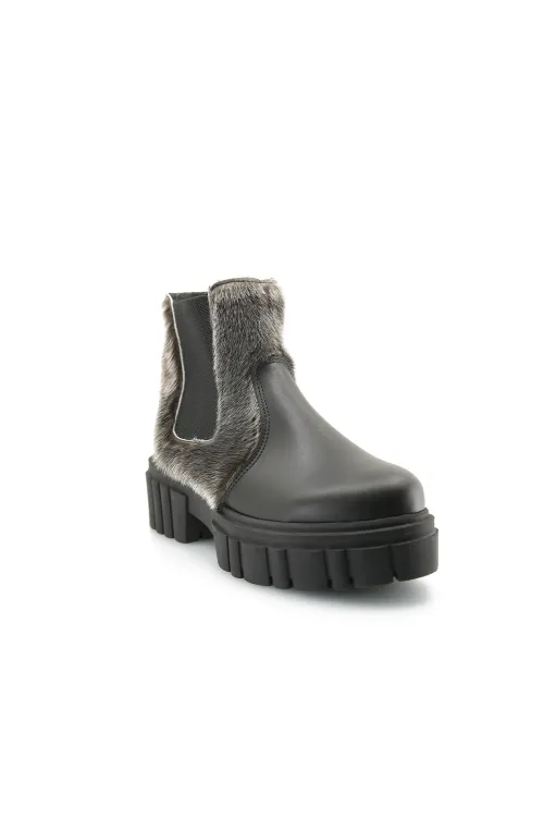 Bottes urbaines en fourrure de Loup Marin naturel - Maëli | Bottes d'hiver - Bottes urbaines | BILODEAU Canada