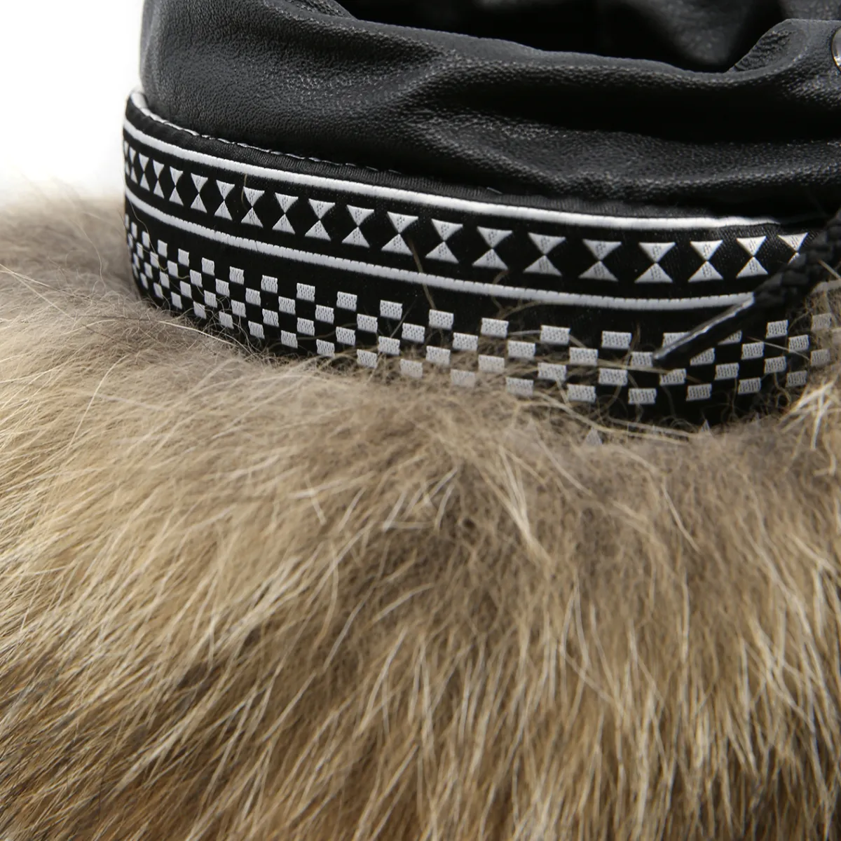 MCUIR CO detailles 4