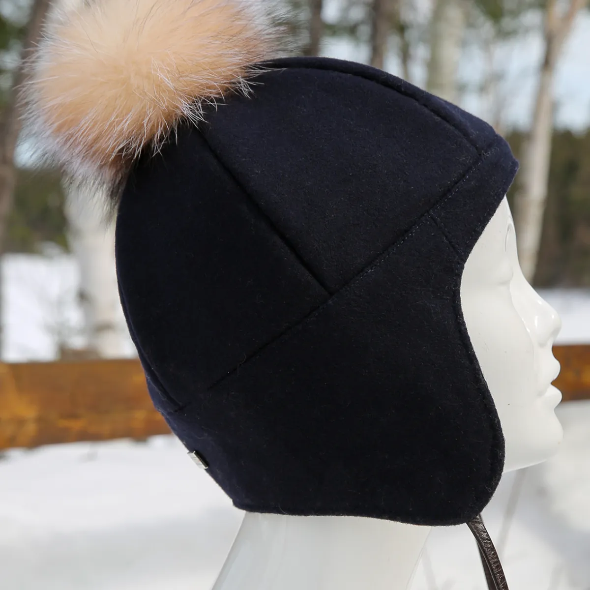 Tuque en lainage bleu Lifestyle 2