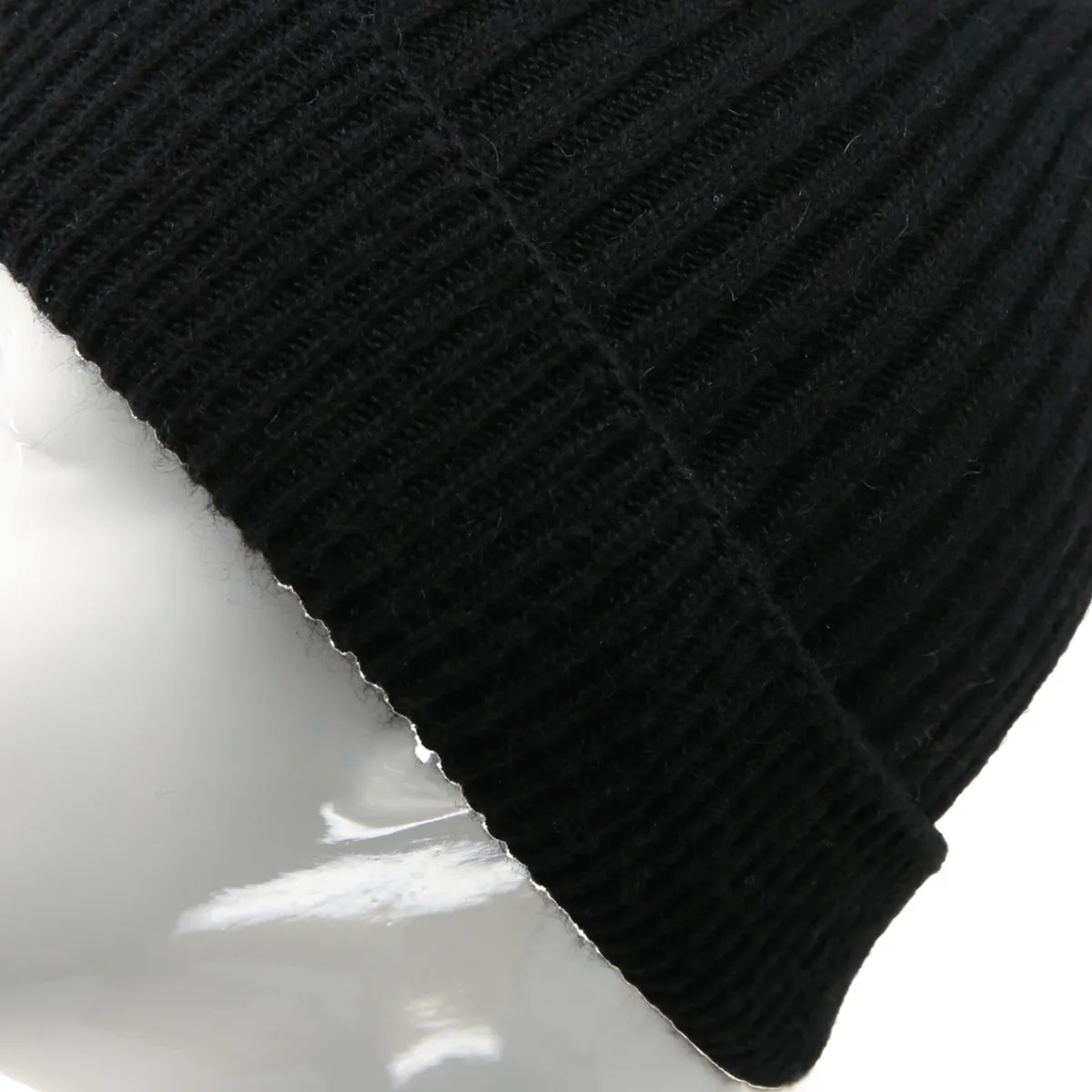 BERLIN NOIR detailles